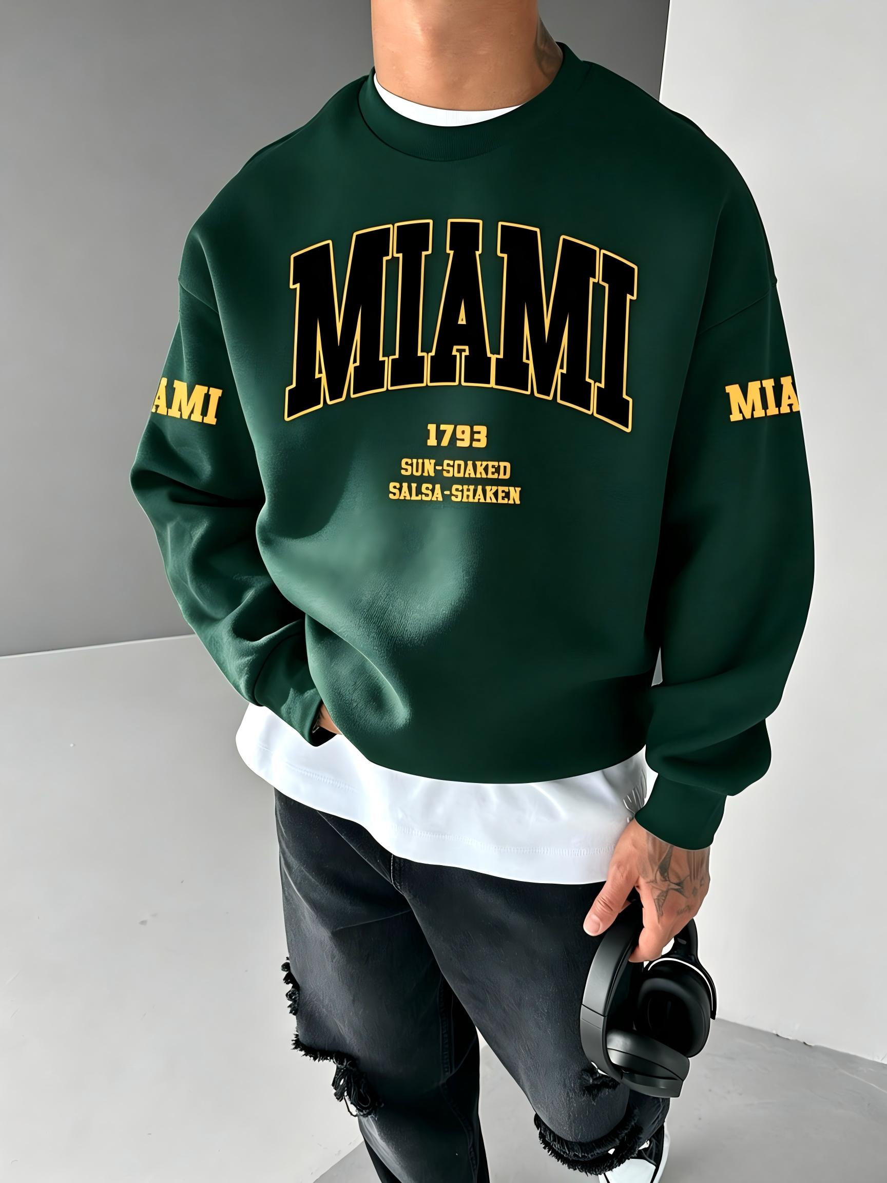 Street Fashion In Milan - T-shirt à manches longues pour hommes,