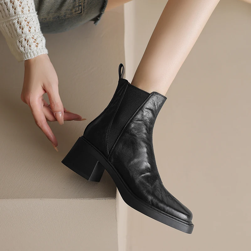 Chaussures rétro pour femmes,  - Street Fashion Rome 2026 avis et prix