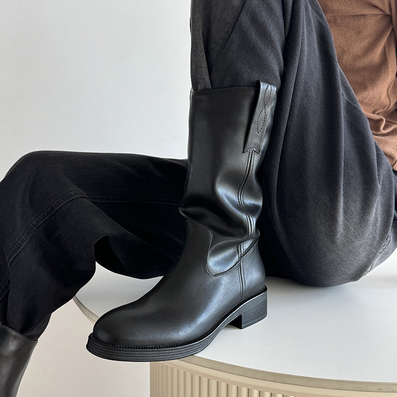 Chaussures courtes en cuir vér - Street Fashion Rome 2026 avis et prix