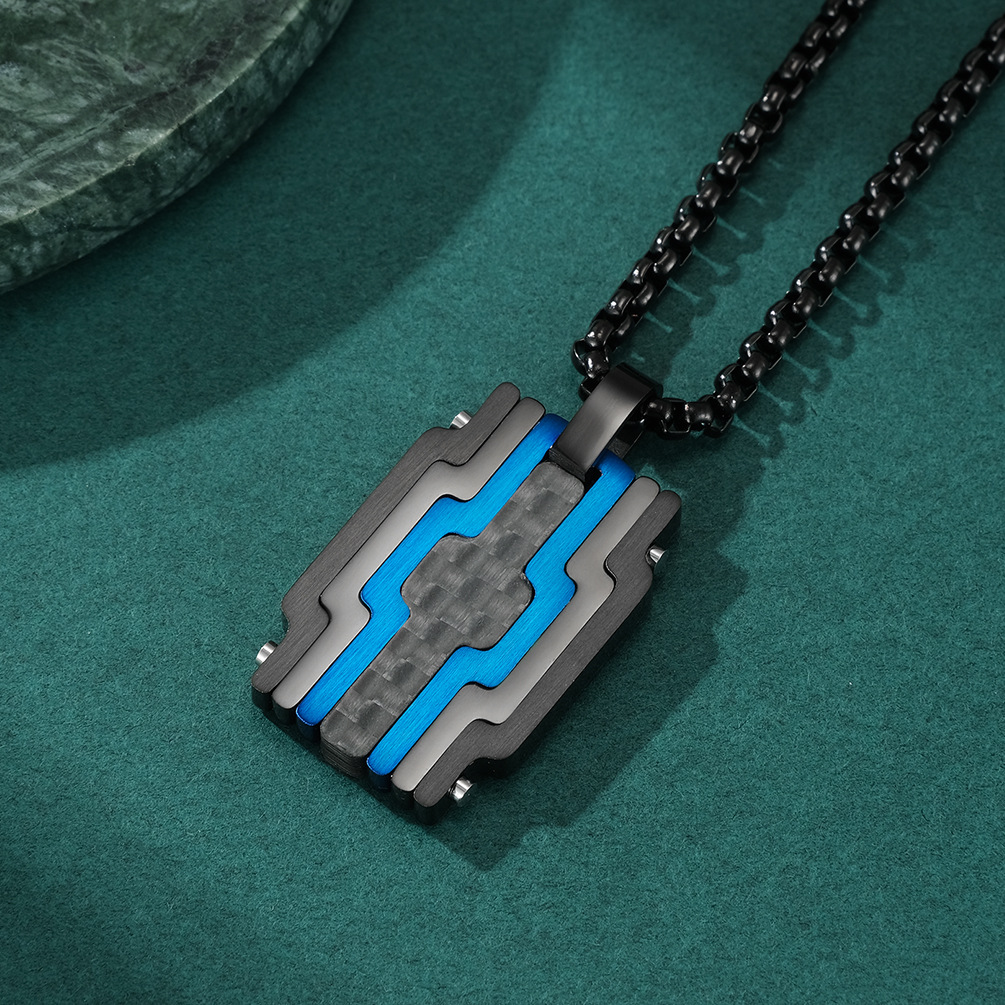Pendentif pour homme en acier  - Street Fashion Blog avis et prix
