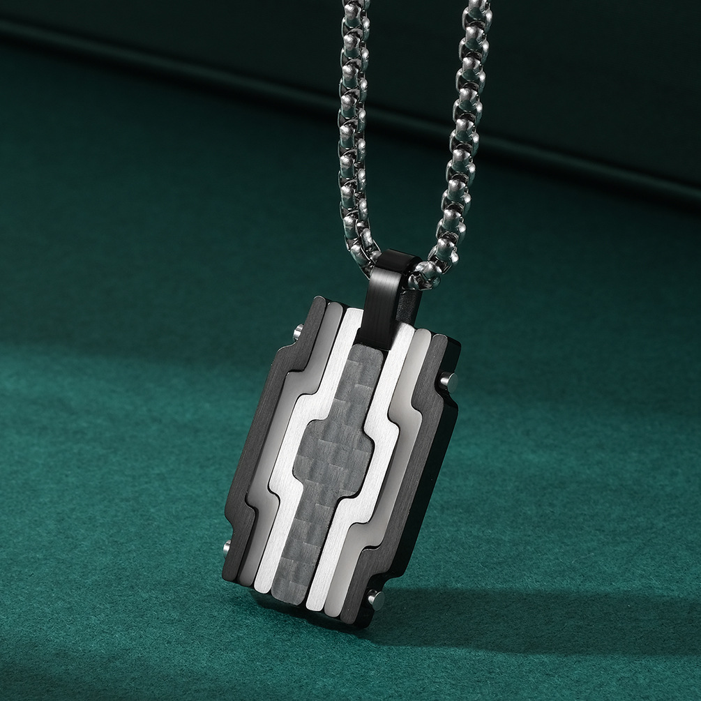 Pendentif pour homme en acier  - Street Fashion Blog avis et prix