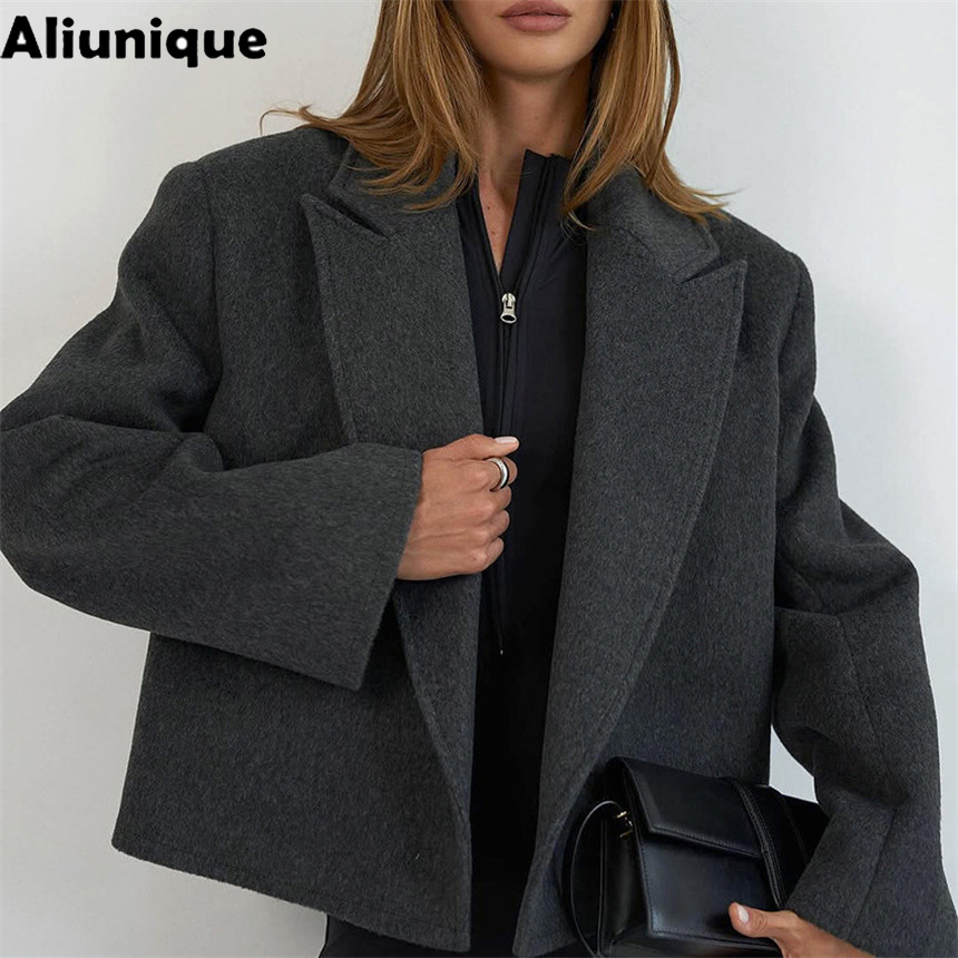 Blazer court en laine pour fem - Street Fashion High End avis et prix