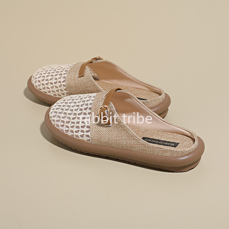 Nouvelles Sandales Plates de L - Street Fashion Rome 2026 avis et prix
