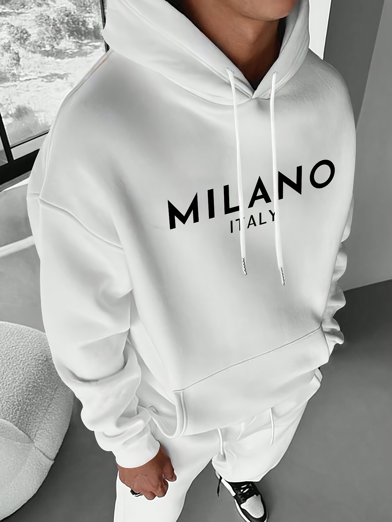 Sweat-shirt à capuche Milan Le - Street Fashion In Milan avis et prix