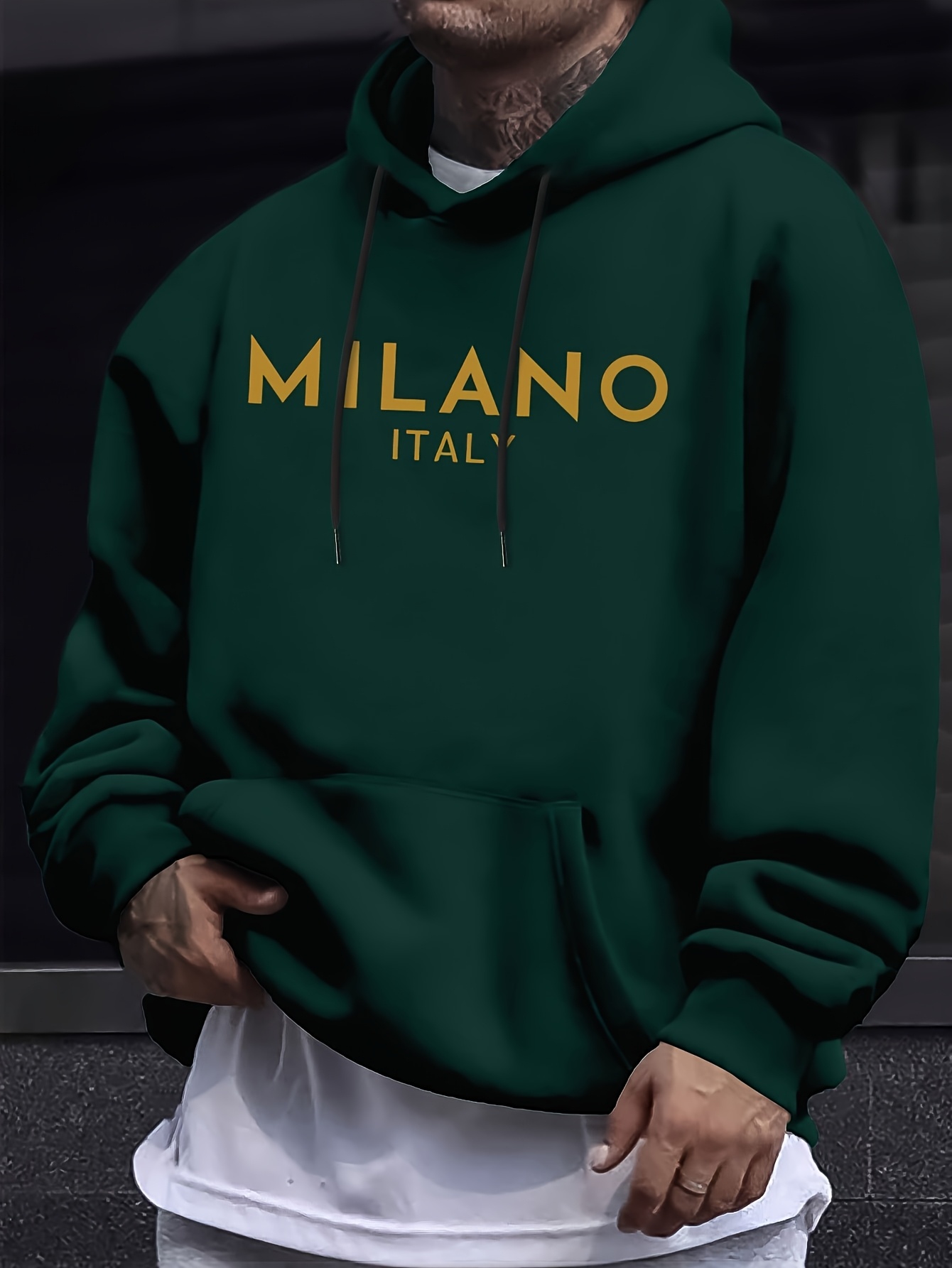 Sweat-shirt à capuche Milan Le - Street Fashion In Milan avis et prix