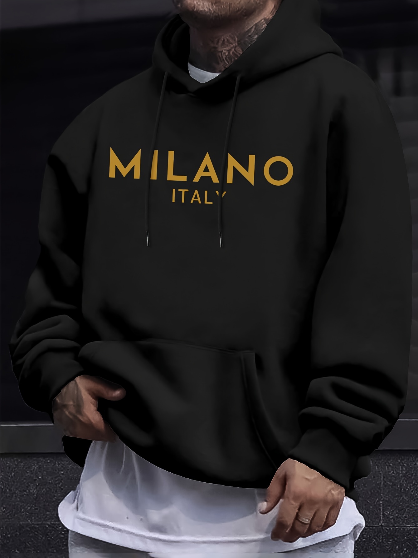Sweat-shirt à capuche Milan Le - Street Fashion In Milan avis et prix