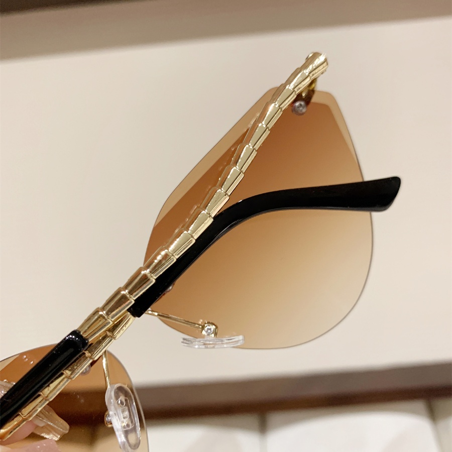 Lunettes à la mode pour femmes - Street Fashion High End avis et prix